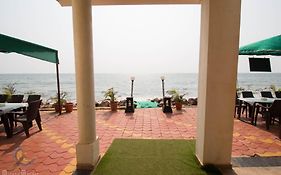 White Seasons Resort And Spa Devbag