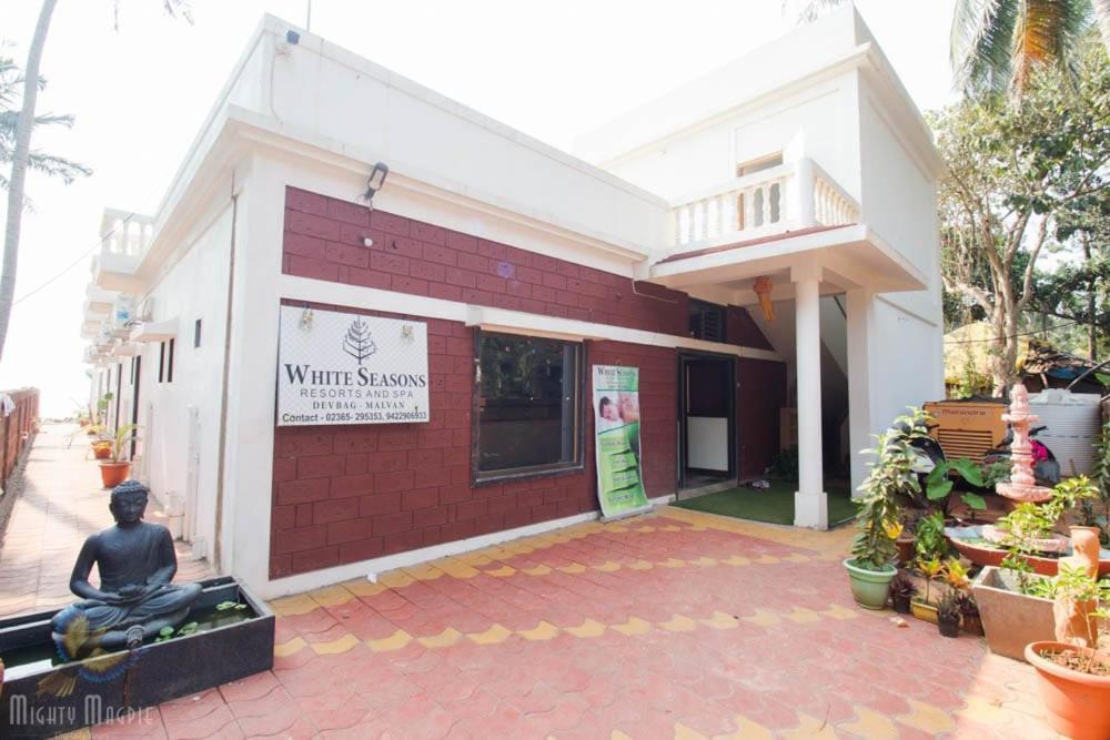 White Seasons Resort And Spa Devbag Chaoka Exterior photo